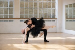 La Fiesta Dance Factory Fun Dance Classes in Sydney NSW Full Shot People Dancing Together (2)